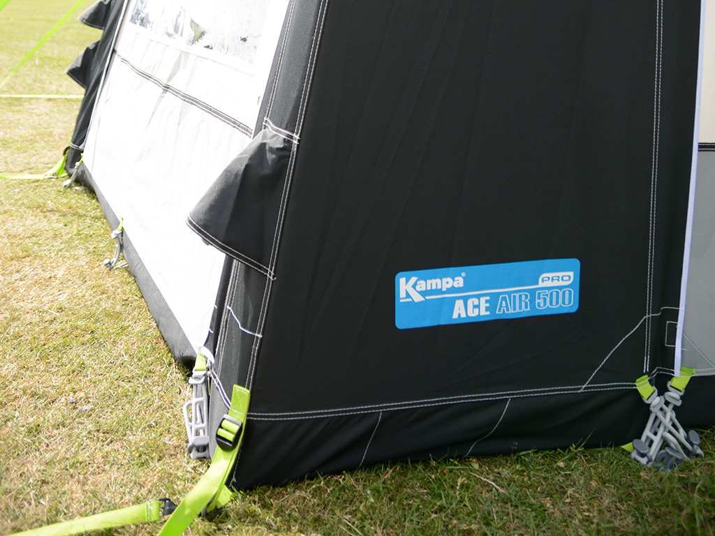 Kampa Ace AIR Pro 500 caravanvoortent - Obelink.nl