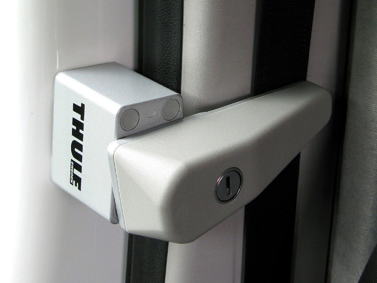 THULE CAB LOCK FÜR INNEN TÜRSICHERUNG WOHNMOBIL | Acheter sur Ricardo