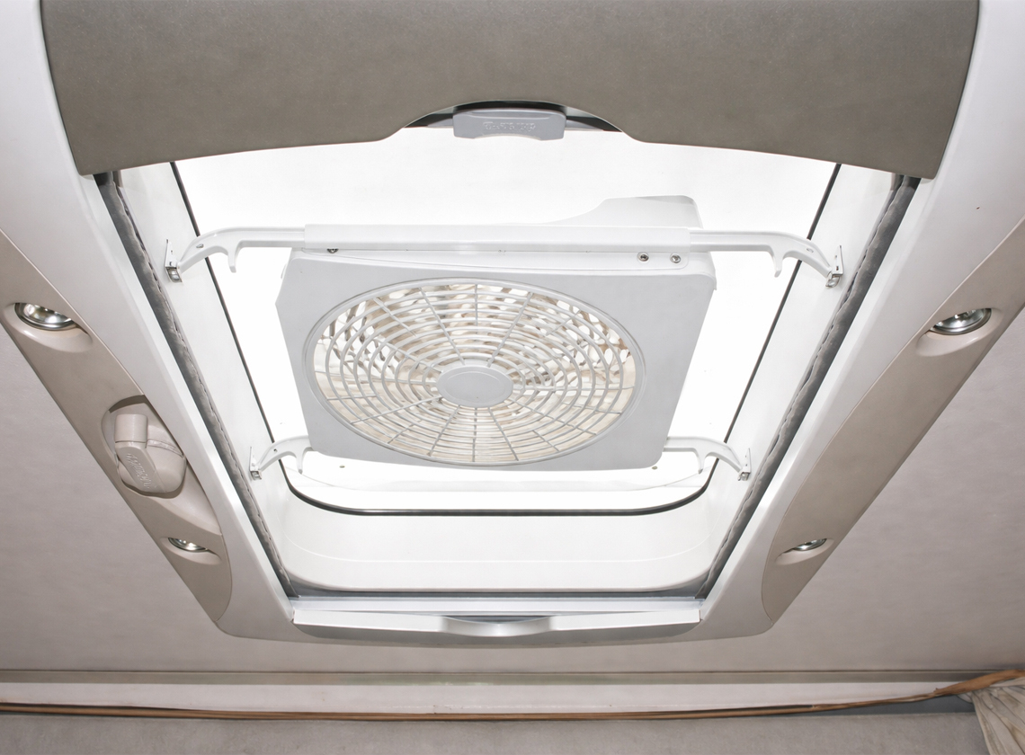 Fiamma Turbo Kit dakluik ventilator - Obelink.nl