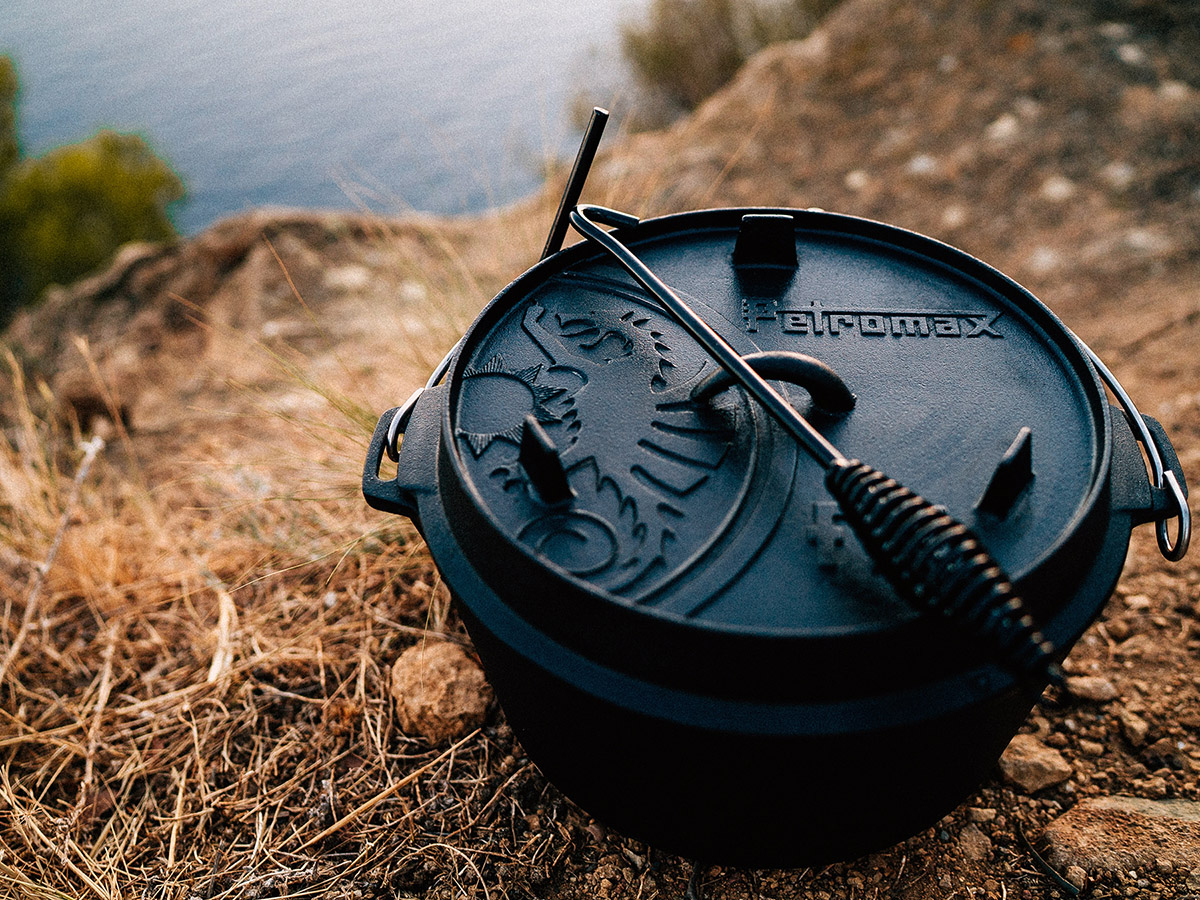 Petromax Dutch Oven FT1 gietijzeren pan met pootjes 0,93 liter Petromax Dutch Oven FT1 gietijzeren pan met pootjes 0,93 liter